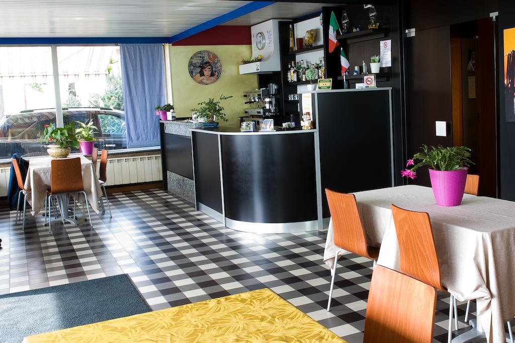 Hotel Maria Luisago Buitenkant foto